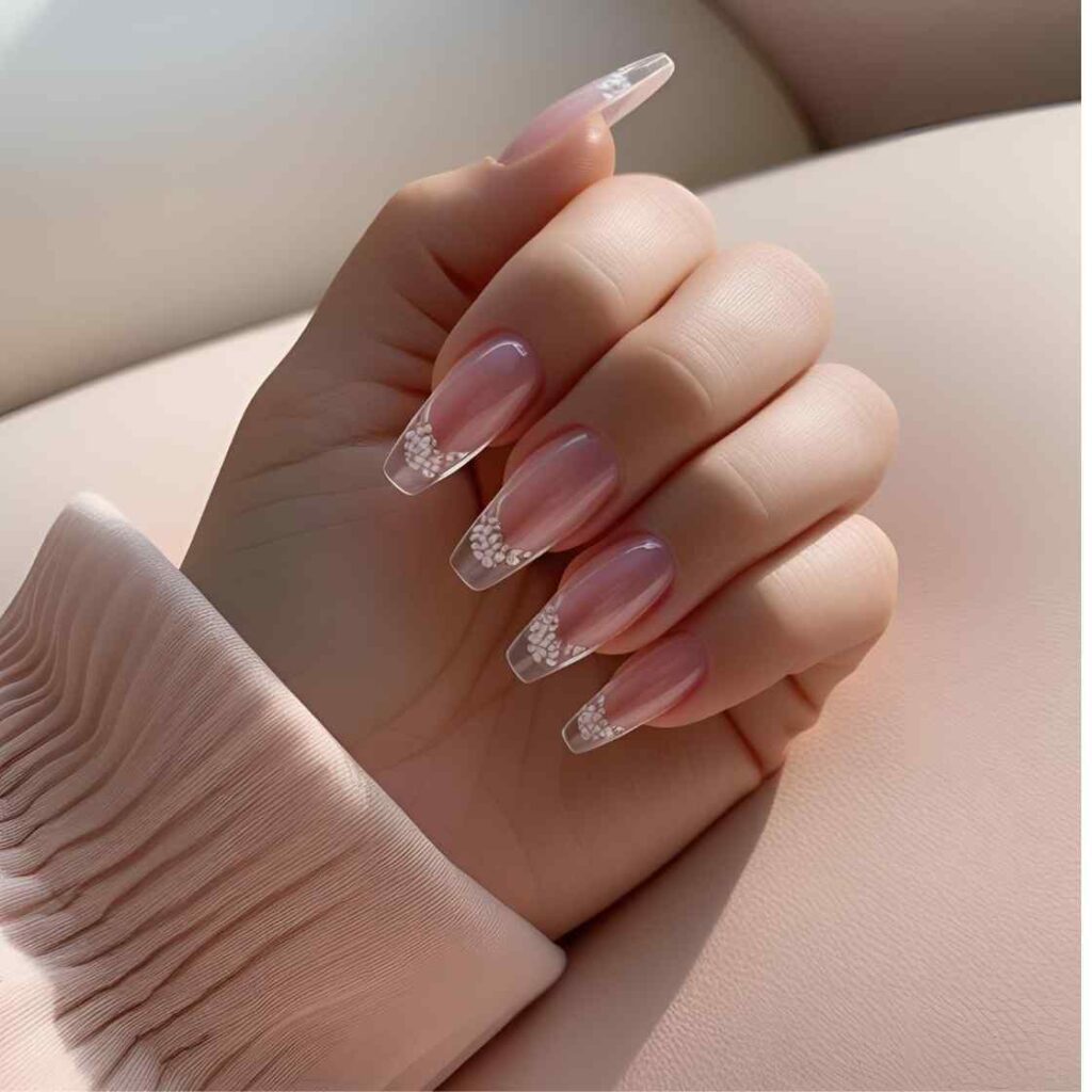 Clear acrylic nails:
Minimalist and subtle